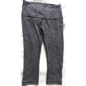 Lululemon- Luon Leggings